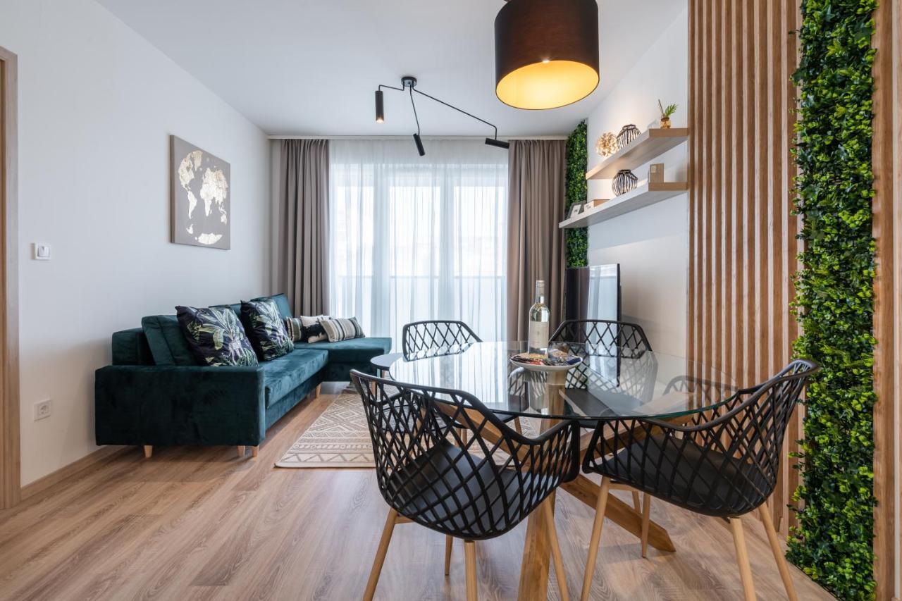 Westside River Apartment Budapest Esterno foto